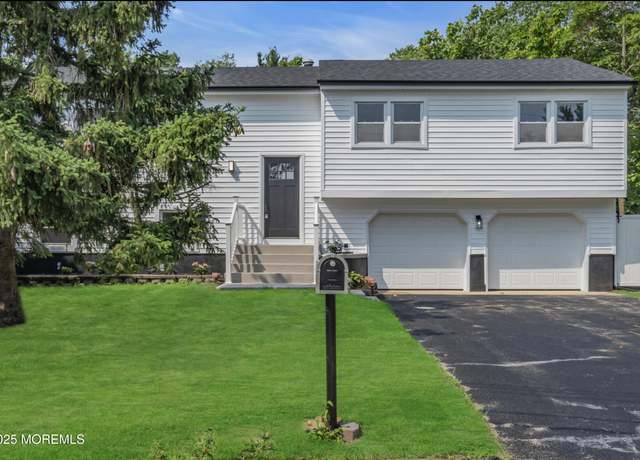 Property at 480 Amherst Dr, Brick, NJ 08723, 4 beds, 2 baths