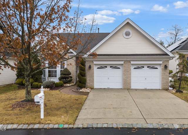 Property at 14 Barton Creek Rd, Jackson, NJ 08527, 3 beds, 3 baths