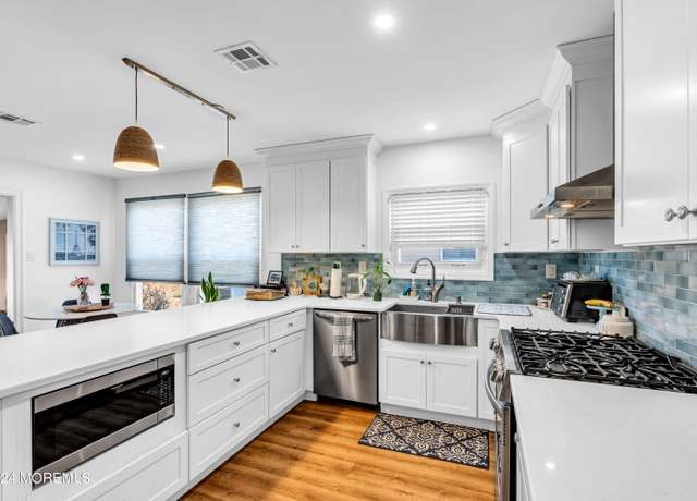 Property at 23 Port Royal Dr, Berkeley, NJ 08721, 2 beds, 2 baths