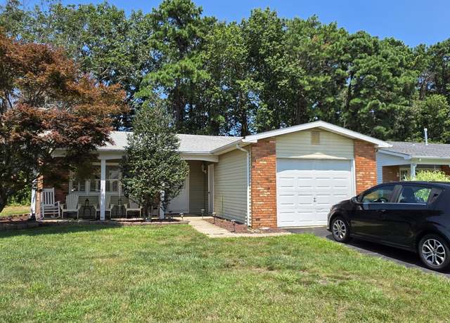 Property at 12 Lance Dr, Brick, NJ 08723, 2 beds, 2 baths