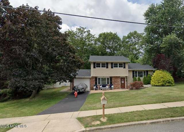 Property at 11 Dover St, Jackson, NJ 08527, 4 beds, 1.5 baths