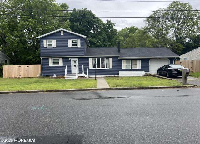 Property at 312 Dogwood Dr, Brick, NJ 08723, 4 beds, 2 baths