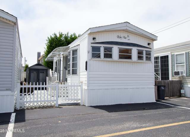 Property at 45 15th Ave, Seaside Park, NJ 08752, 1 bed, 1 bath