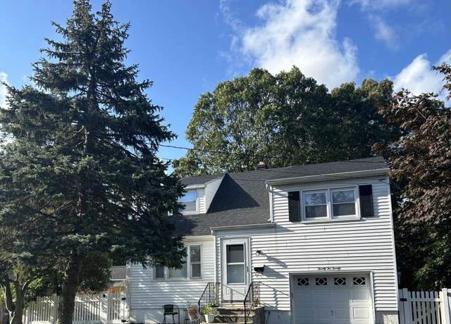 Property at 2220 Mahoney Dr, Point Pleasant, NJ 08742, 3 beds, 1.5 baths