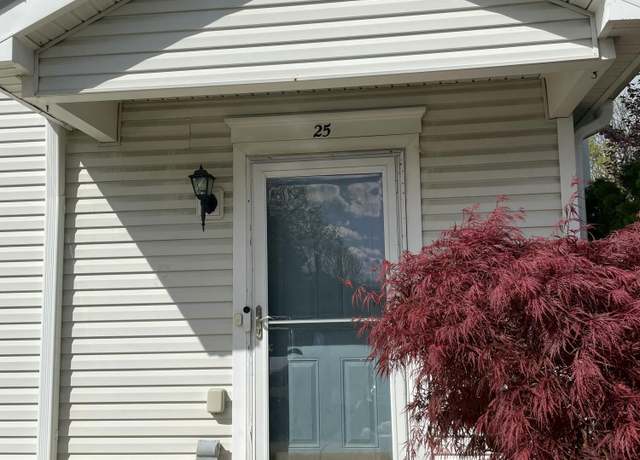 Property at 25 Watson Ct, Howell, NJ 07731, 2 beds, 2.5 baths