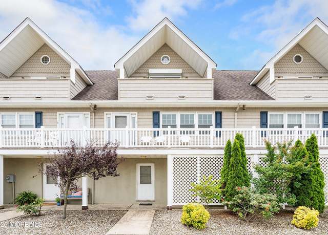 Property at 1301 SW Central Ave Unit A3, Seaside Park, NJ 08752, 2 beds, 2.5 baths