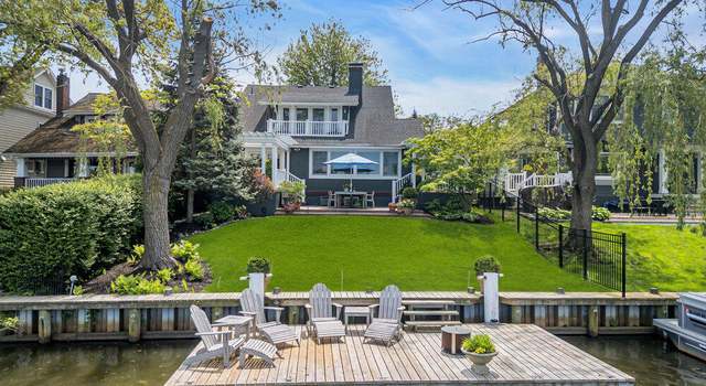 Photo of 7 Sunset Dr, Asbury Park, NJ 07712