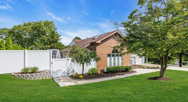 Photo of 35 Michael Dr, Middletown, NJ 07748
