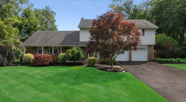 Photo of 19 Meadowbrook Ln, Freehold, NJ 07728