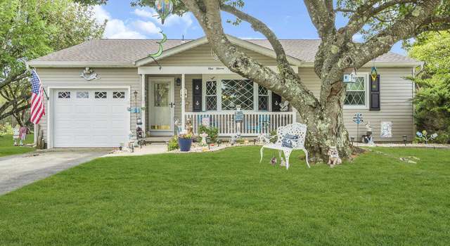 Photo of 111 Langley Ct, Toms River, NJ 08757