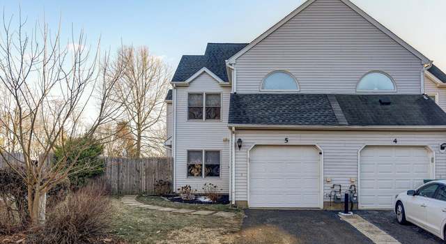 Photo of 5 Emerson Ct, Freehold, NJ 07728