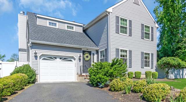 Photo of 124 Sandpiper Dr, Belford, NJ 07718