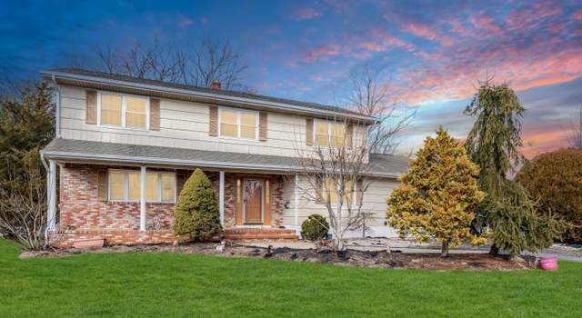 Photo of 36 Southport Dr, Howell, NJ 07731