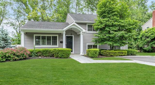 Photo of 32 Silverbrook Rd, Shrewsbury, NJ 07702