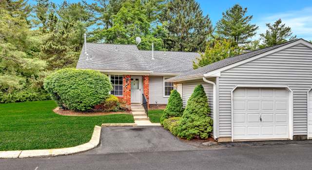 Photo of 72 Boxwood Ter, Red Bank, NJ 07701
