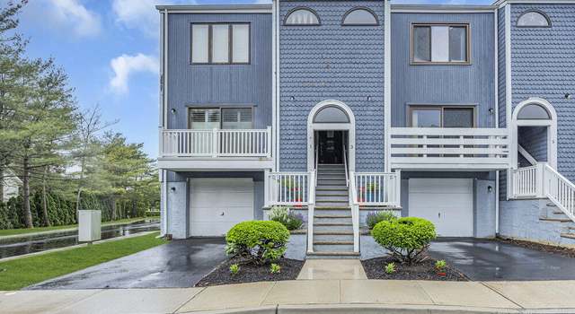 Photo of 3 Black Pine Ln, Brielle, NJ 08730