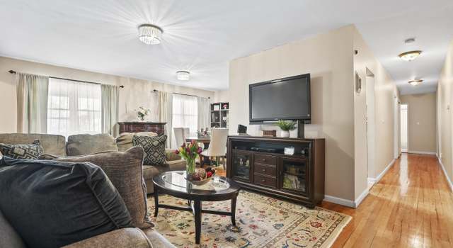 Photo of 28 Windsor Ter Unit G, Freehold, NJ 07728