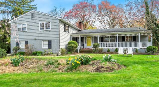 Photo of 5 Ridge Rd, Rumson, NJ 07760