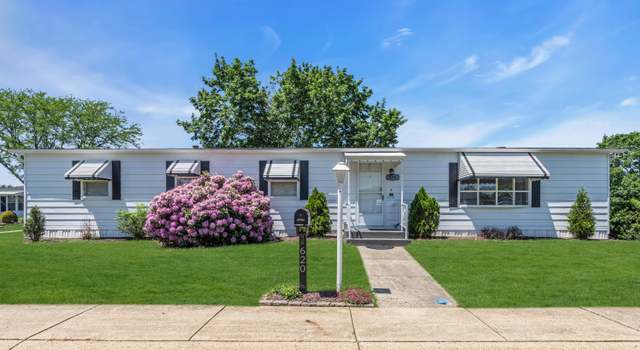 Photo of 620 Sara Dr, Freehold Township, NJ 07728