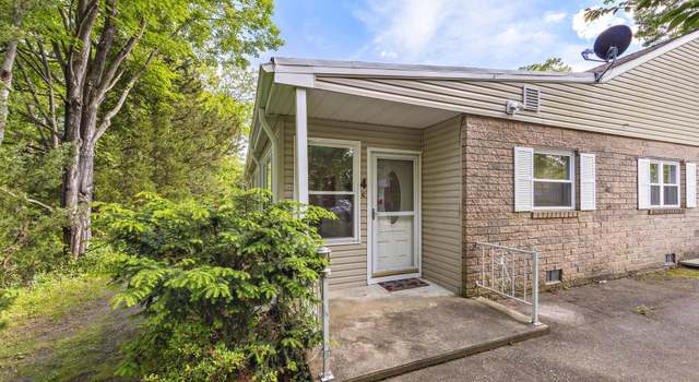 Photo of 4 C Willow St, Toms River, NJ 08757
