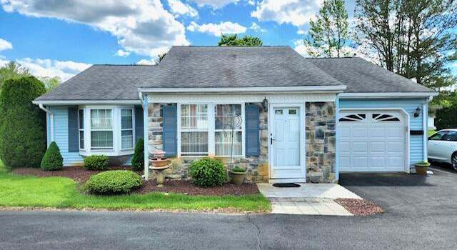 Photo of 1 Ivy Ridge Close, Freehold, NJ 07728