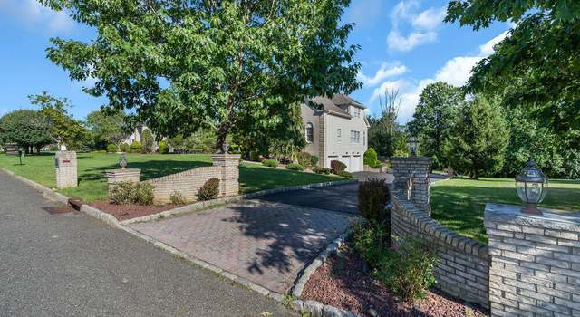 Photo of 126 Laredo Dr, Morganville, NJ 07751