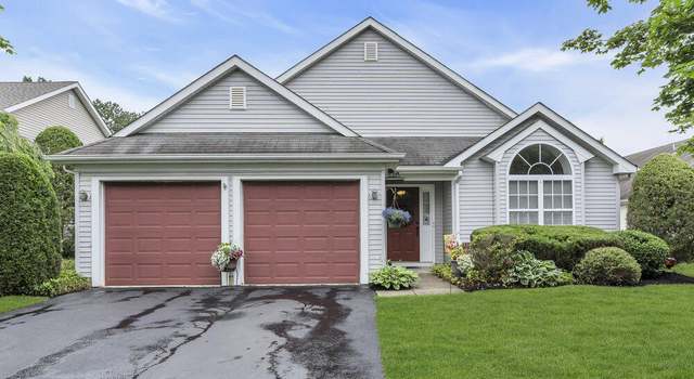Photo of 35 Rosewood Dr, Lakewood, NJ 08701