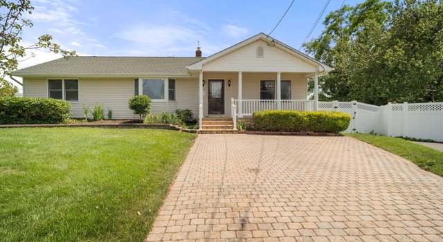 Photo of 6 Frances Ct, Red Bank, NJ 07701