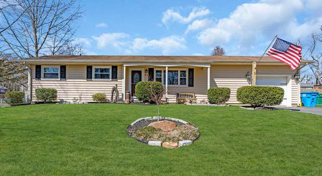 Photo of 33 Dogwood Dr, Jackson, NJ 08527