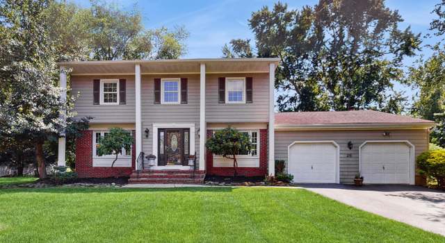 Photo of 26 Appomattox Dr, Manalapan, NJ 07726