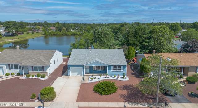 Photo of 5 Duxbury Rd, Toms River, NJ 08757