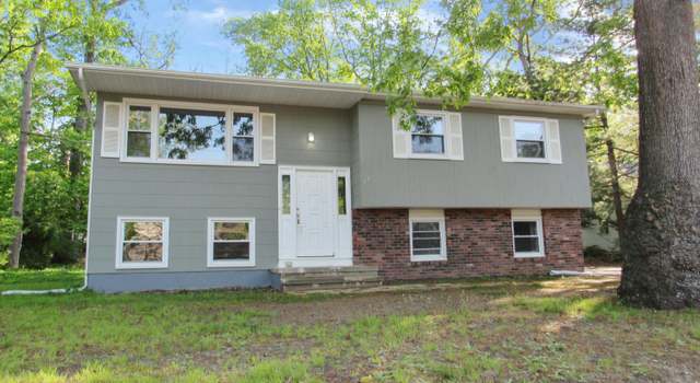 Photo of 33 Iroquois Pl, Lakewood, NJ 08701
