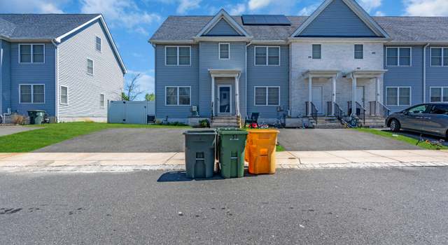Photo of 21 Sea Point Dr, Lakewood, NJ 08701