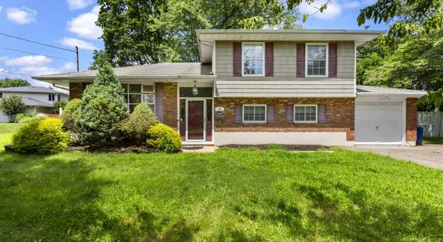 Photo of 44 Koenig Ln, Freehold, NJ 07728