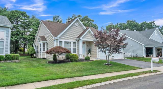 Photo of 19 Fountain View Dr, Barnegat, NJ 08005