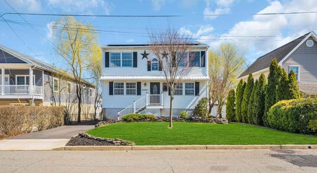 Photo of 136 Oak Ave, Island Heights, NJ 08732