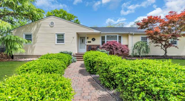 Photo of 5 Westbrook Cir, Howell, NJ 07731