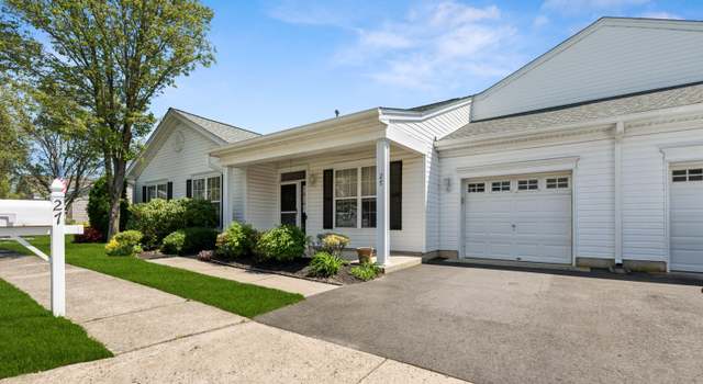 Photo of 27 Greylawn Dr, Lakewood, NJ 08701