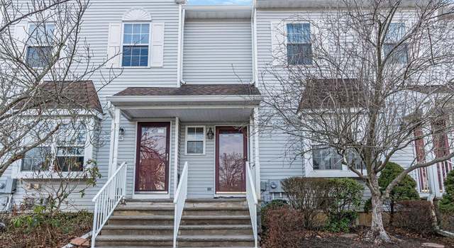 Photo of 3506 Scarecrow Ct, Freehold, NJ 07728