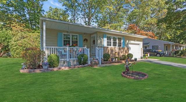 Photo of 8 Wisconsin Ln, Whiting, NJ 08759