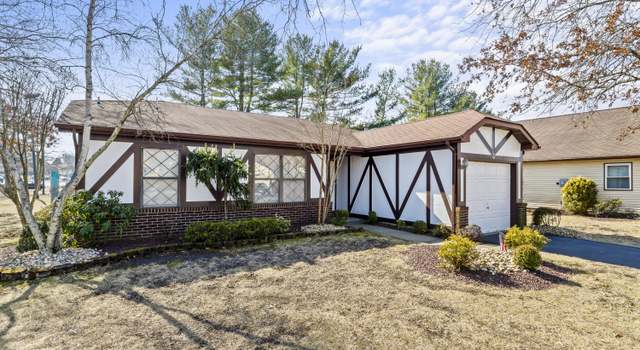 Photo of 3 Hampton Dr, Marlboro, NJ 07746