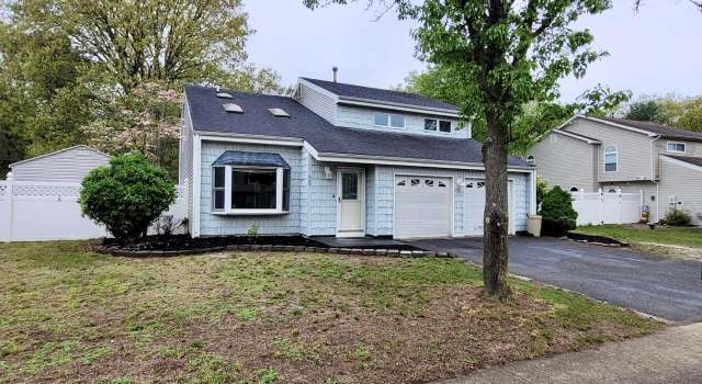 Photo of 669 Branch Dr, Toms River, NJ 08755