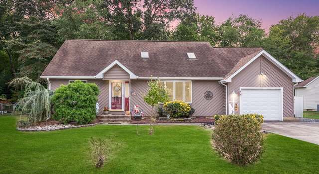 Photo of 217 Cedar Dr, Lanoka Harbor, NJ 08734