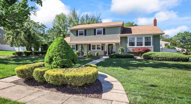 Photo of 37 Longfellow Ter, Morganville, NJ 07751