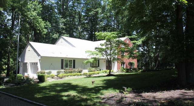 Photo of 11 N Red Hawk Rd, Colts Neck, NJ 07722