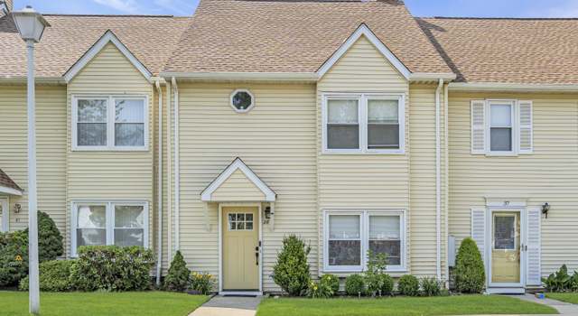 Photo of 39 Colonial Ct, Jackson, NJ 08527