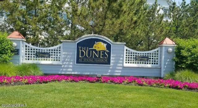 Photo of 5 Skimmer Ln, Port Monmouth, NJ 07758