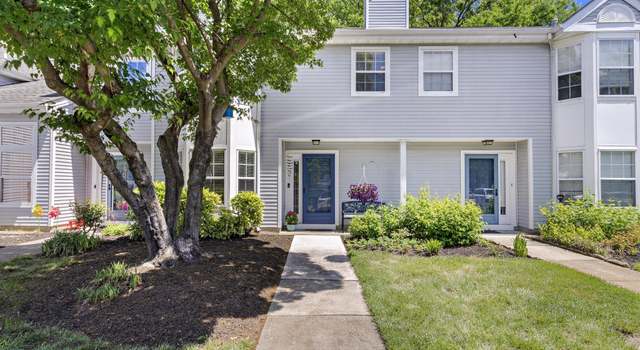 Photo of 405 Hampton Ct Unit 15-4, Manalapan, NJ 07726