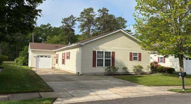Photo of 184 Pebble Beach Dr, Mays Landing, NJ 08330