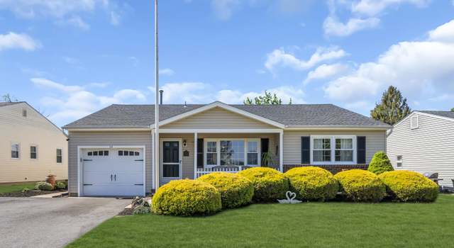 Photo of 223 Westbrook Dr, Toms River, NJ 08757
